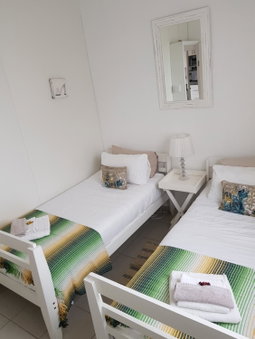 Stukkie Cottage, Hermanus, South Africa