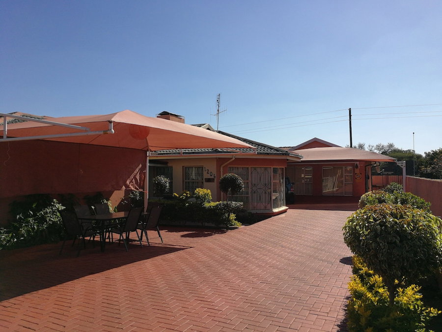 Joezebel Guest House, Moses Kotane, South Africa
