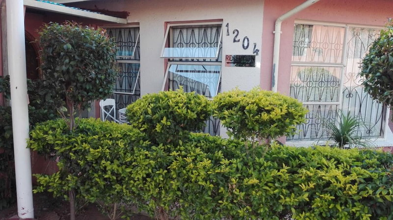 Joezebel Guest House, Moses Kotane, South Africa