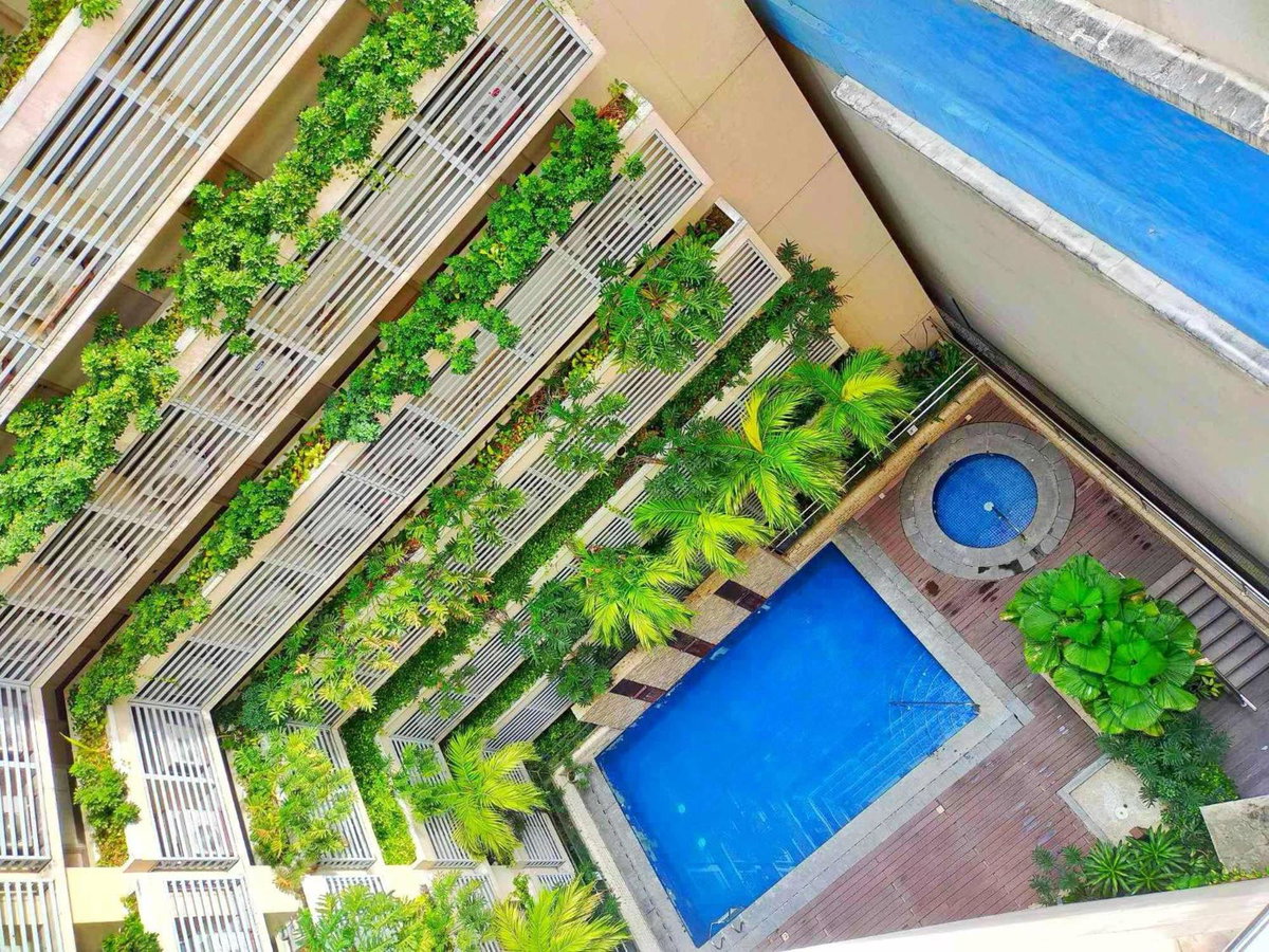 Hotel · Jennie's 5m Suite, Manila
