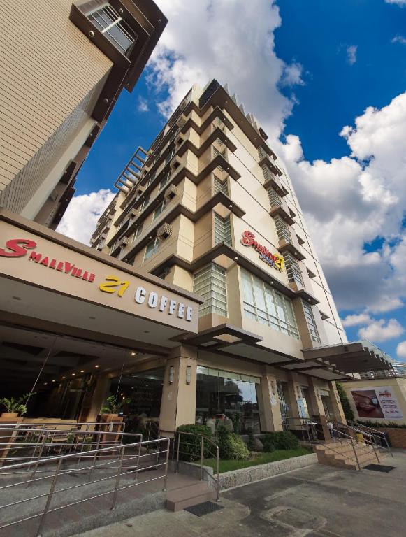 Hotel · Smallville 21 Hotel, Iloilo City