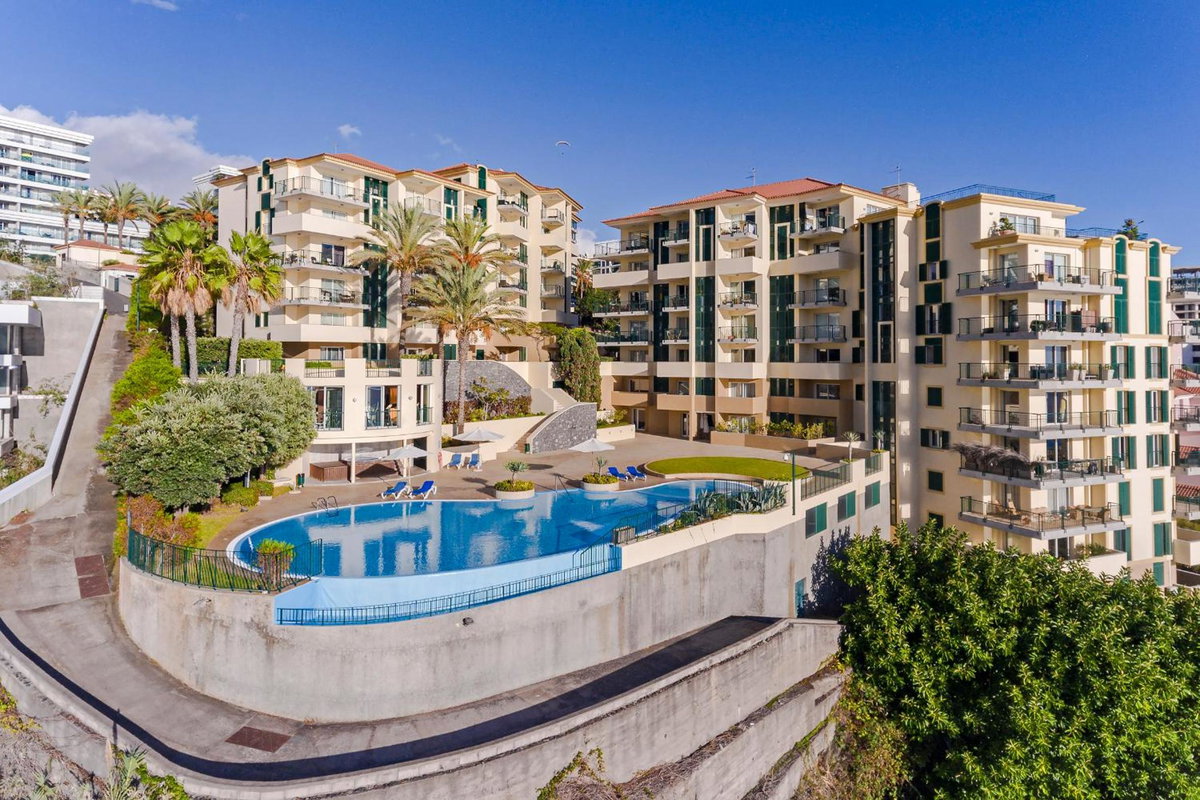Vila Formosa I by An Island Apart, Portugal