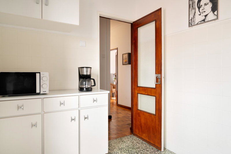 ! Luminous 2BR Top Floor ! Praça da República, Porto, Portugal