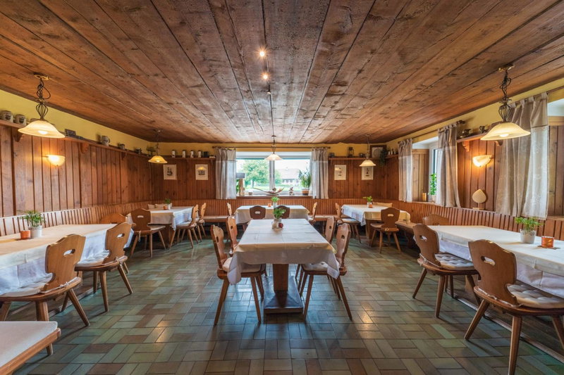Gasthof Zur Seeburg, Seekirchen am Wallersee, Austria