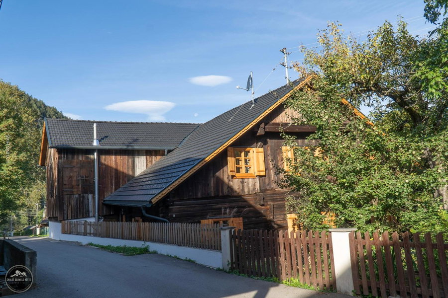 Chalet Schmelz Huette mit Sauna und Garten, Flattach, Austria