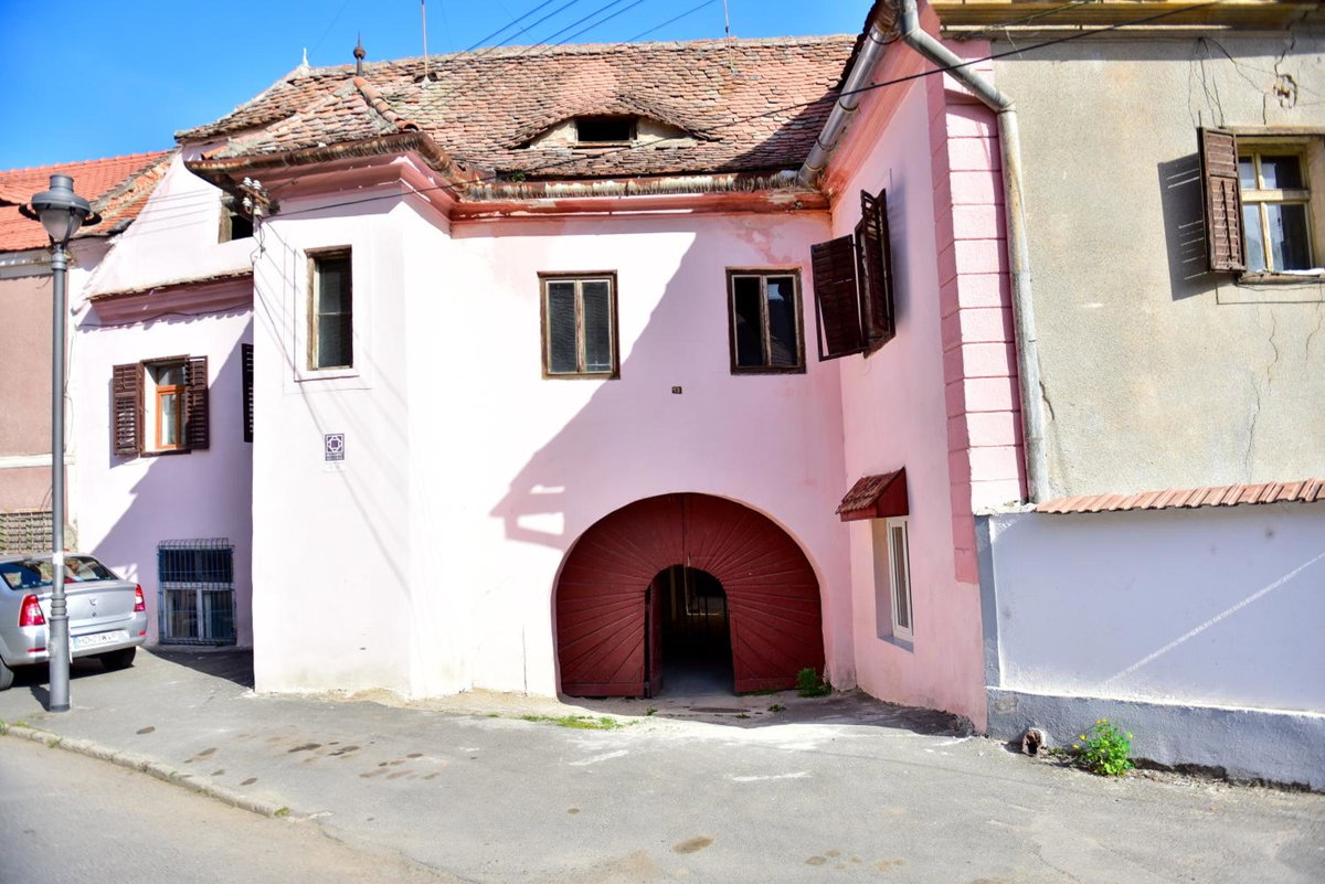 FLH - Emma Apartment, Romania