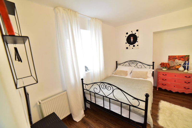 FLH - Emma Apartment, Sibiu, Romania