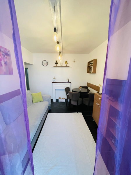 Perfect Place to Stay self check in-24h-NETFLIX-WIFI, Reşiţa, Romania