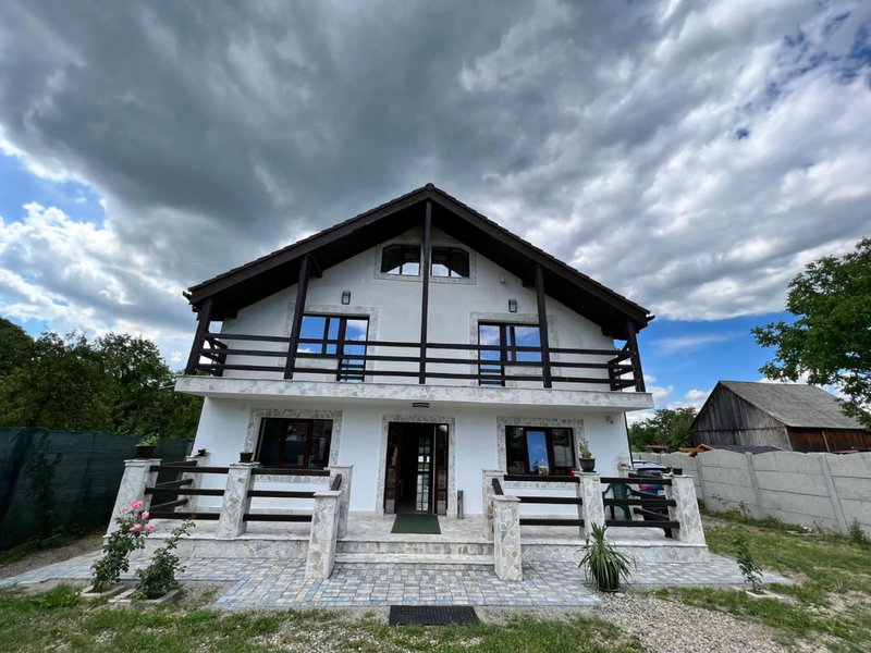 Garden Villa, Braşov, Romania