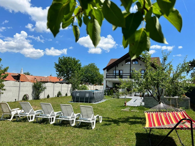Garden Villa, Braşov, Romania