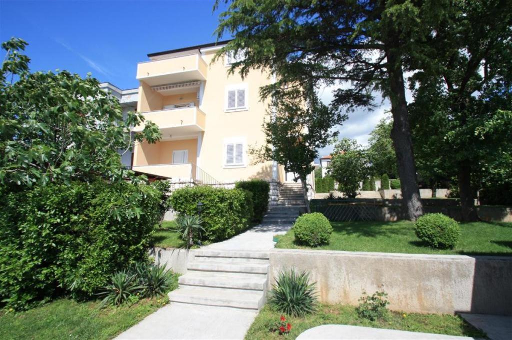 Hotel · Villa Miljana, Kraljevica