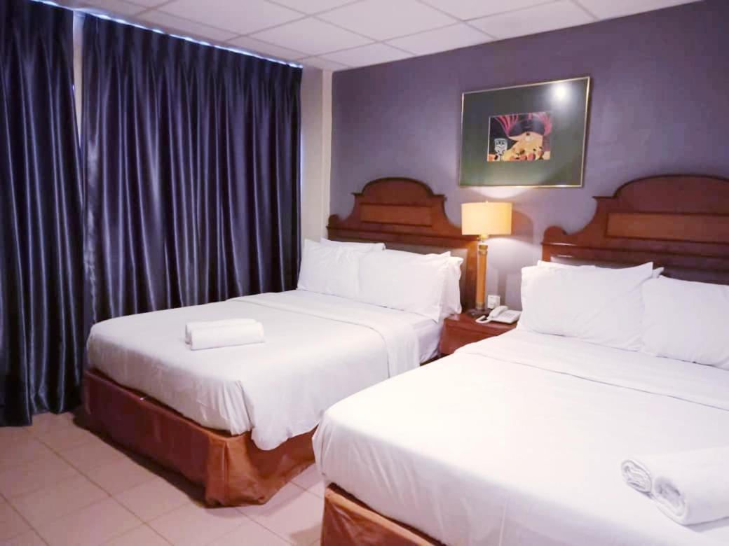 Hotel · Golden Court Hotel - Sri Pelangi, Johor Bahru