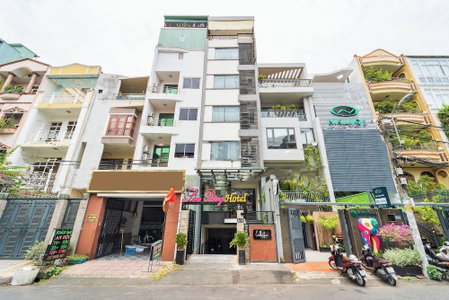 Collection O District 10 Near Van Hanh Hospital Formerly Lan Rung Hotel, Ho Chi Minh City, Vietnam