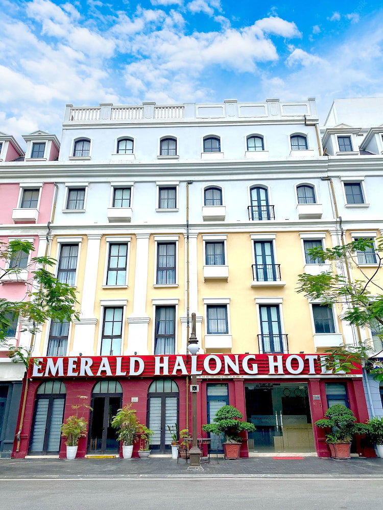 Emerald Halong Hotel, Vietnam
