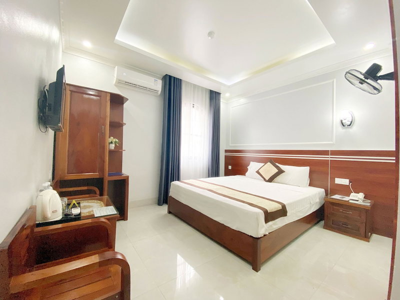 Emerald Halong Hotel, Ha Long, Vietnam