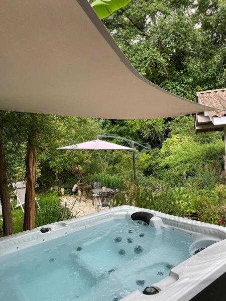 Chambre d'hôtes au calme avec spa, Nérac, France