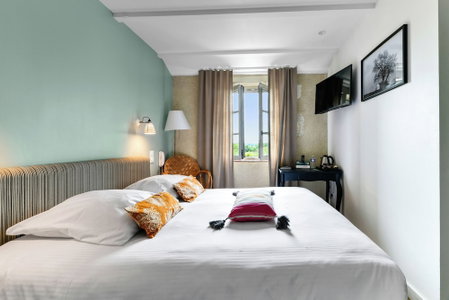 Logis Hôtels - Hôtel et Restaurant La Ferme de Flaran, Maignaut-Tauzia, France