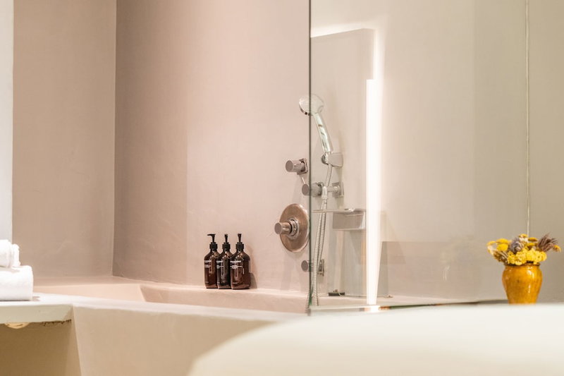 Le Galinier, Lourmarin, a Beaumier Guesthouse, Lourmarin, France