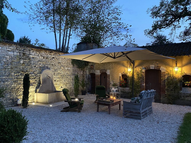Manoir De La Croix Saint Louis, Auxerre, France