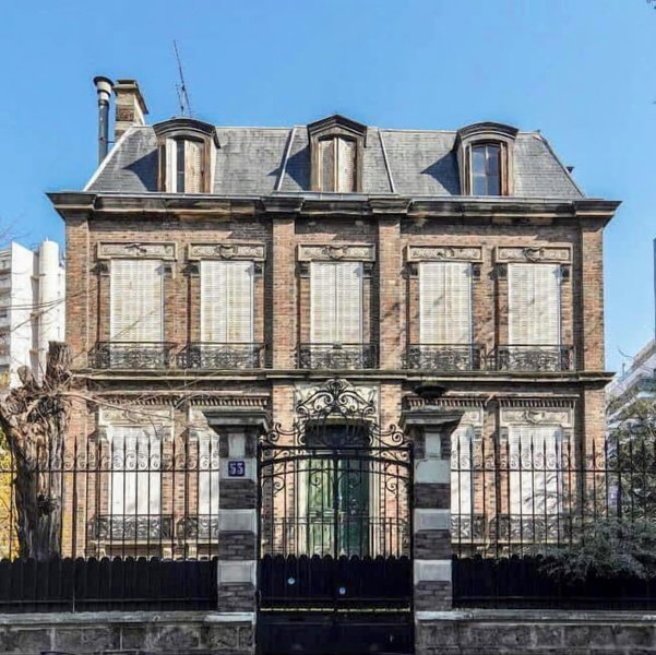 Le Charmant, Saint-Ouen, France