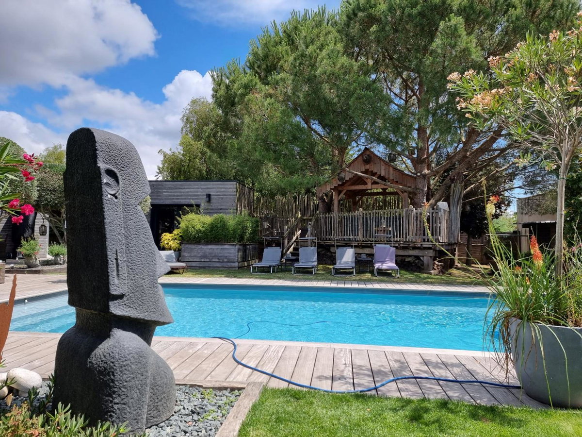 Hotel · Le Clos des Romarins, Saint-Palais-sur-Mer