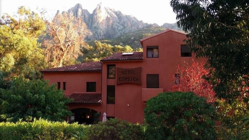 Hôtel Corsica, Ota, France