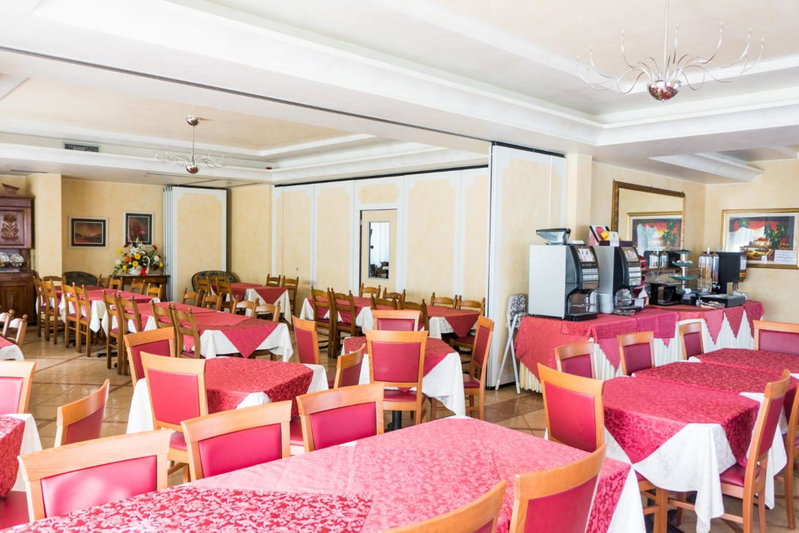 Hotel Confine, Colà di Lazise, Italy