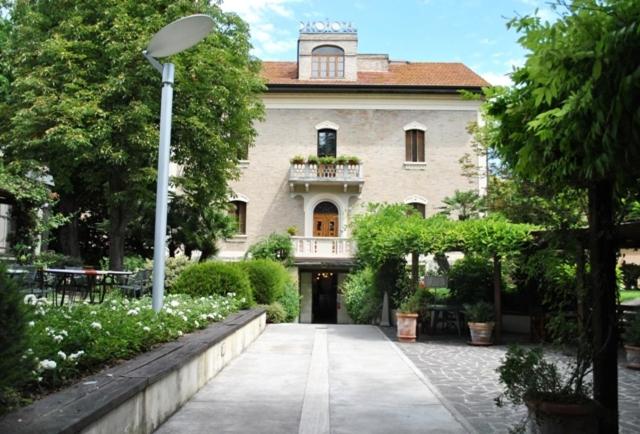 Deco Hotel, Perugia, Italy
