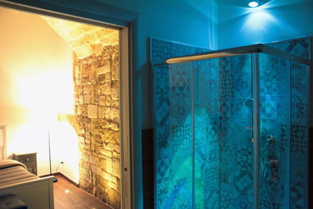 DeShome Guest House, Bari, Italy