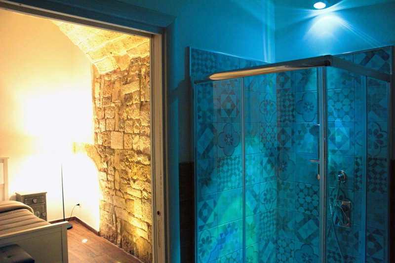 DeShome Guest House, Bari, Italy
