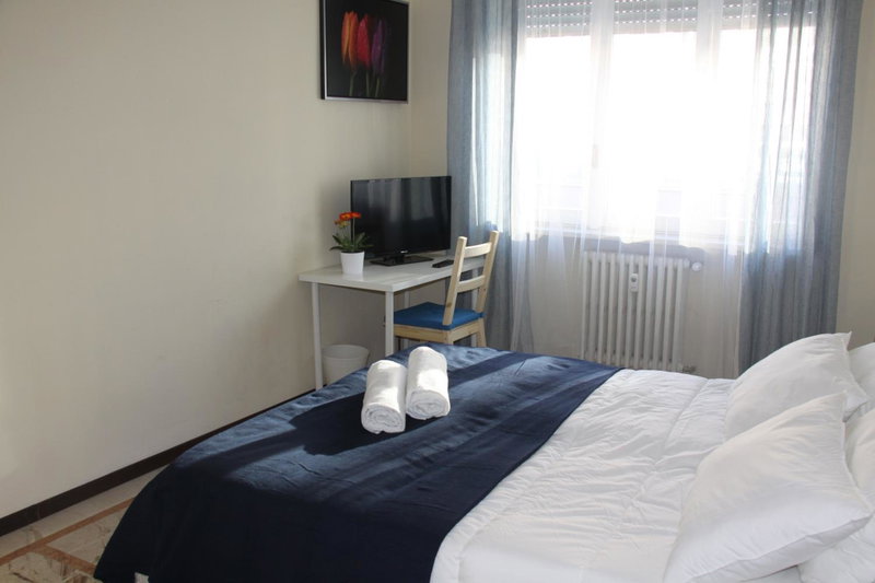 Lotus B&B, Milan, Italy