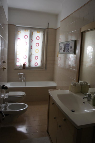 Lotus B&B, Milan, Italy
