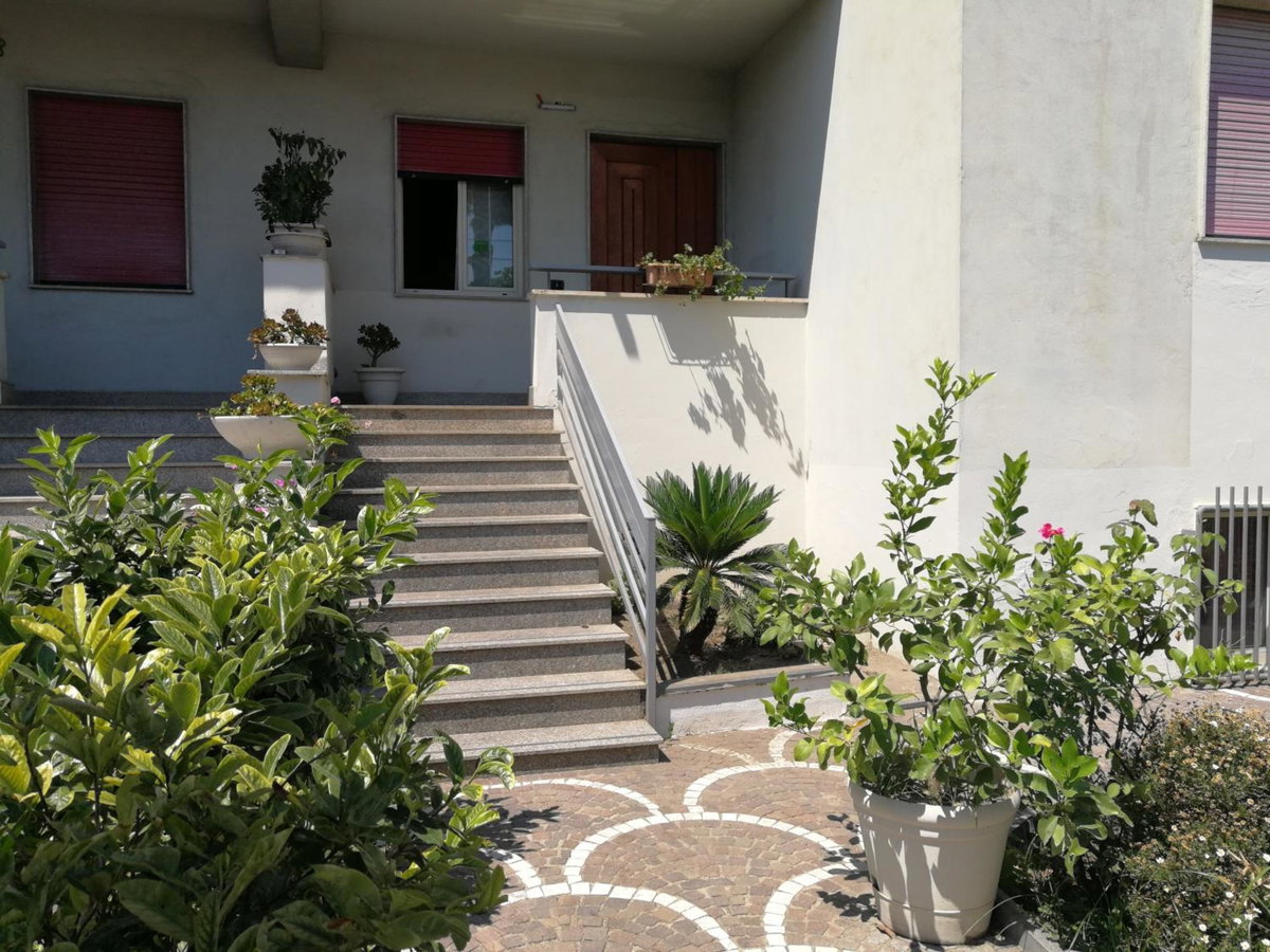 AreA DomuS, Italy
