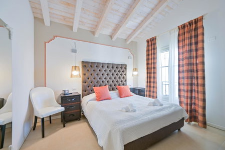 Villa Onofria, Sirmione, Italy
