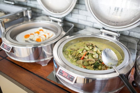 Prew Lom Chom Nam, Pluak Daeng, Thailand