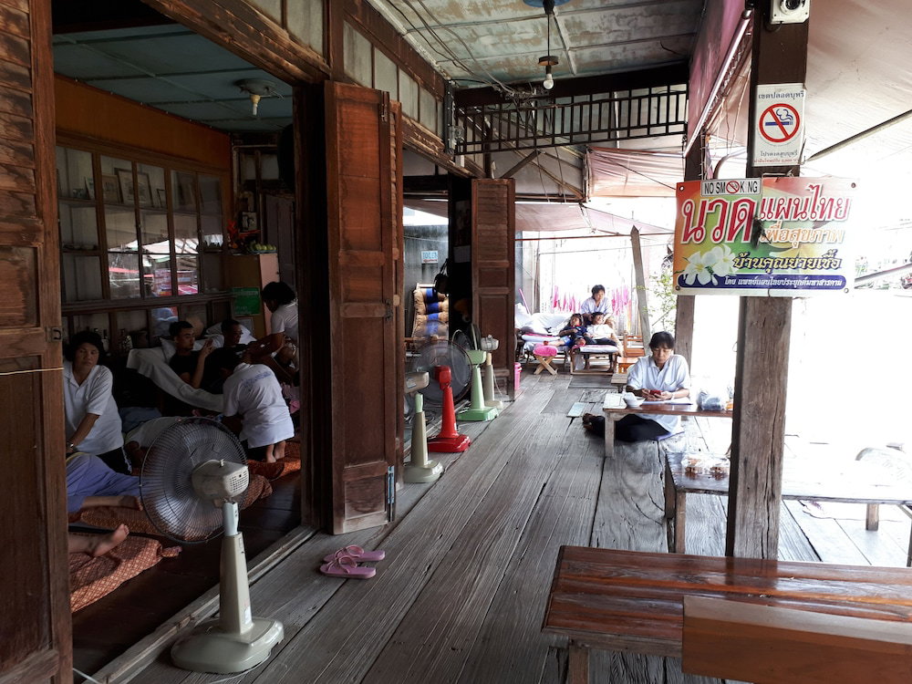 Baan Khunyaichuea, Thailand