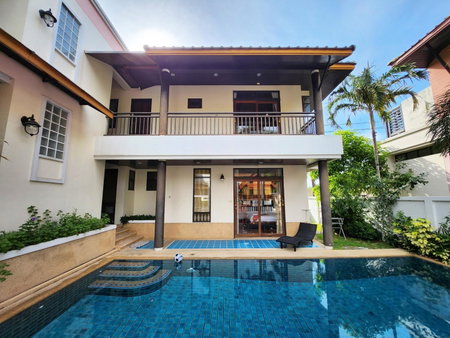 ปุณณภา พูล วิลล่า พัทยา Punnapha Pool Villa Pattaya, Jomtien Beach, Thailand