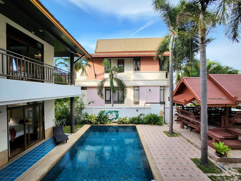 ปุณณภา พูล วิลล่า พัทยา Punnapha Pool Villa Pattaya, Jomtien Beach, Thailand