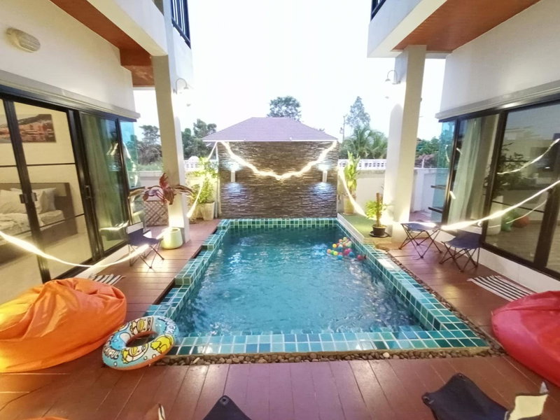 Richly Pool Villa @ Phitsanulok, Ban Ko, Thailand