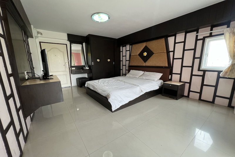 Phongsathon Mansion, Bangkok, Thailand