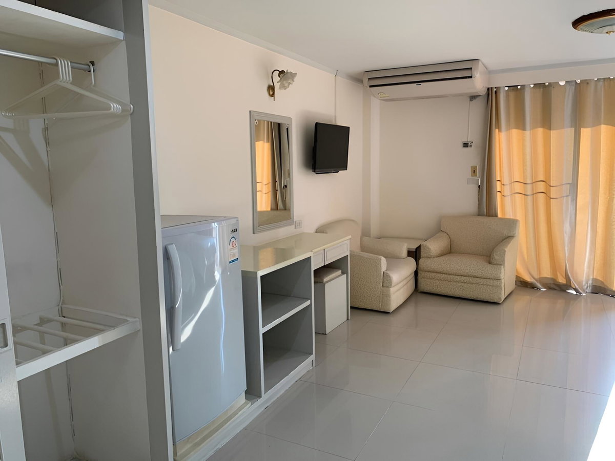 Hotel · Jomtien longstay hotel, Bataypora