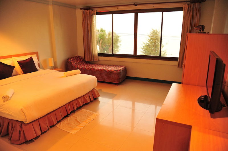 Magic House Hostel, Cha-am, Thailand
