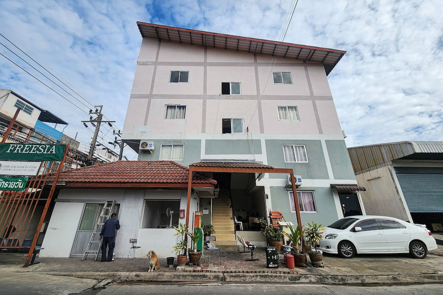 Freesia Guesthouse Suvarnabhumi, Bang Phli, Thailand