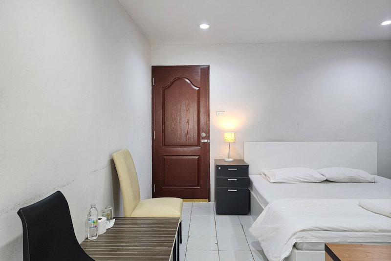 Freesia Guesthouse Suvarnabhumi, Bang Phli, Thailand