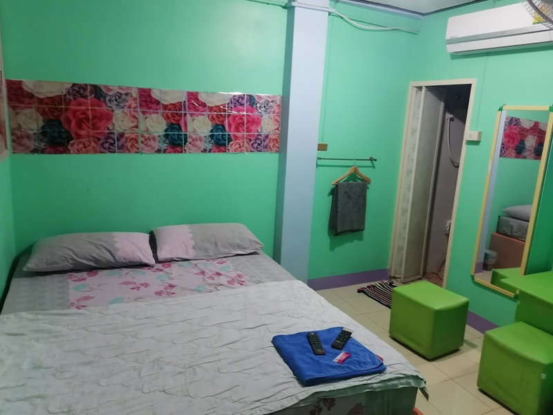 กอล์ฟ​&กิ๊ฟ​โฮม, Phitsanulok, Thailand
