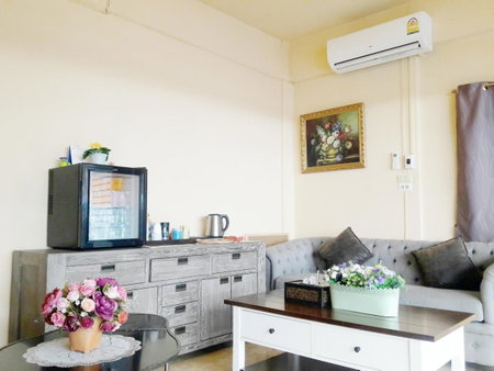 Navavilla Serviced Apartment, Ban Lam Rua Taek, Thailand