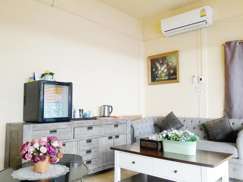 Navavilla Serviced Apartment, Ban Lam Rua Taek, Thailand