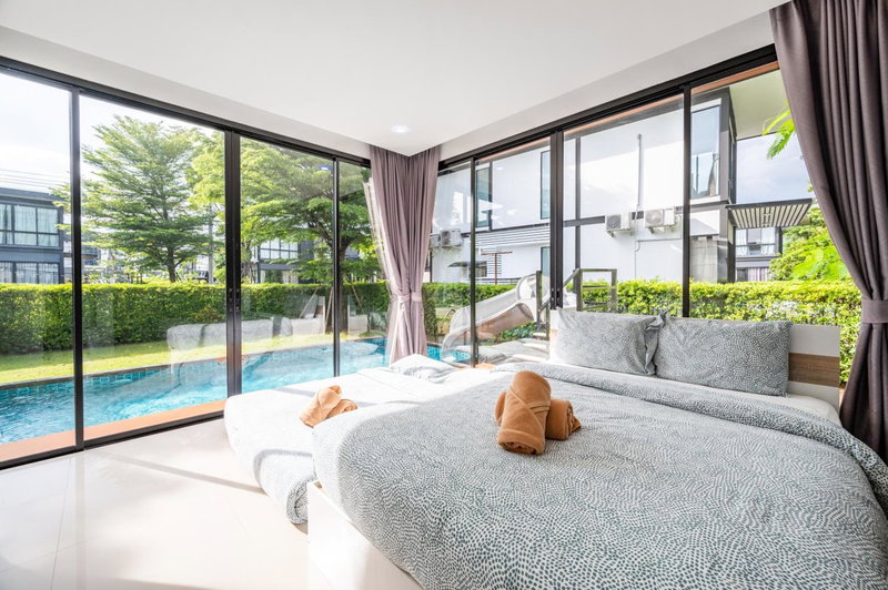 AnB Loft Pool Villa 3BR/3Bath Close to Jomtian Beach, Ban Huai Yai, Thailand