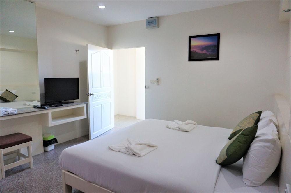 Hotel · Chouaprom Mansion, Nakhon Si Thammarat