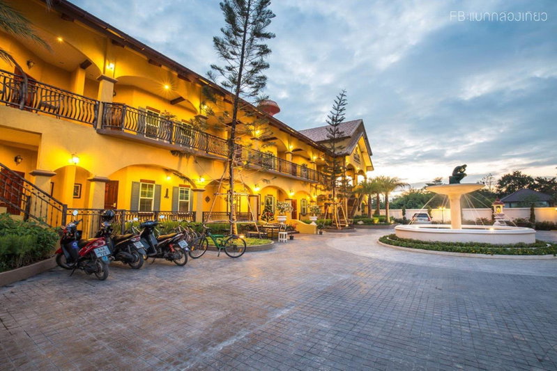 Bella Tuscany's homeไม่รวมอาหารเช้า, Nong Sarai, Thailand